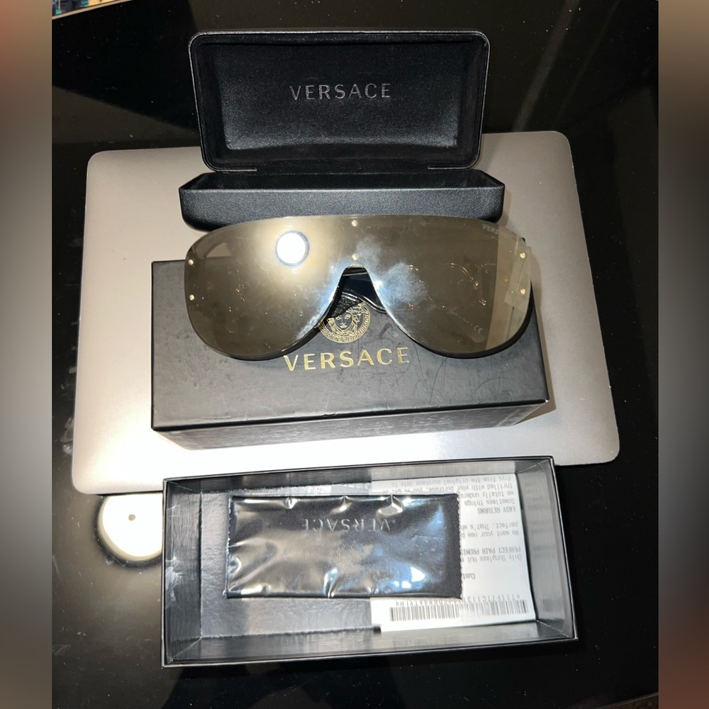 VERSACE FRAMELESS SHADES